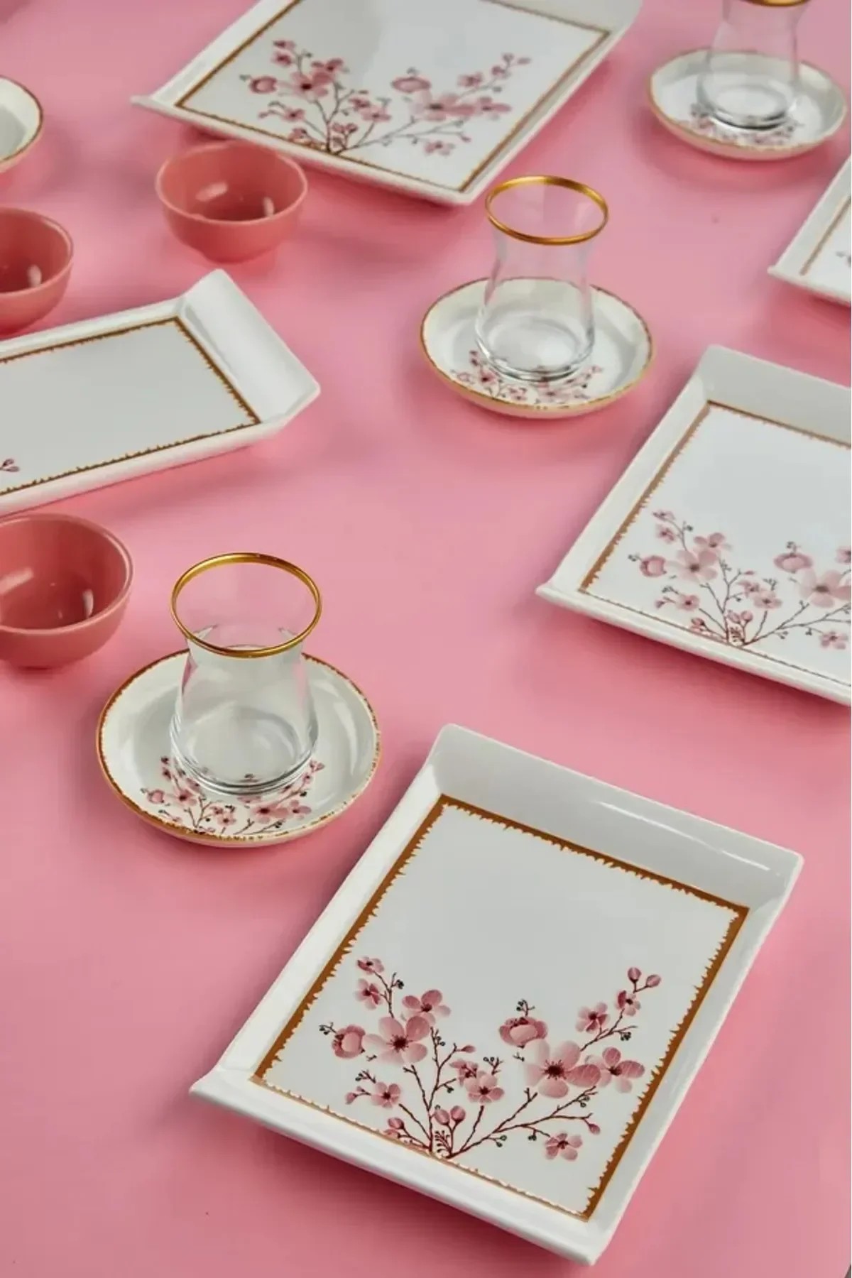 Pembe Sakura Çiçeği 33 Parça 12 Kişilik Kahvaltı Takımı, Sunum Seti