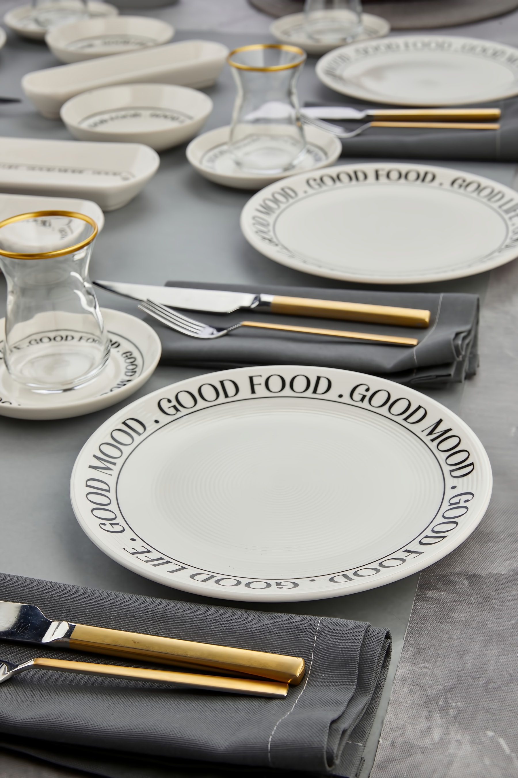 Good Mood, Good Food 20 Parça 6 Kişilik Kahvaltı Takımı – Enerjik ve Şık Sofralar İçin