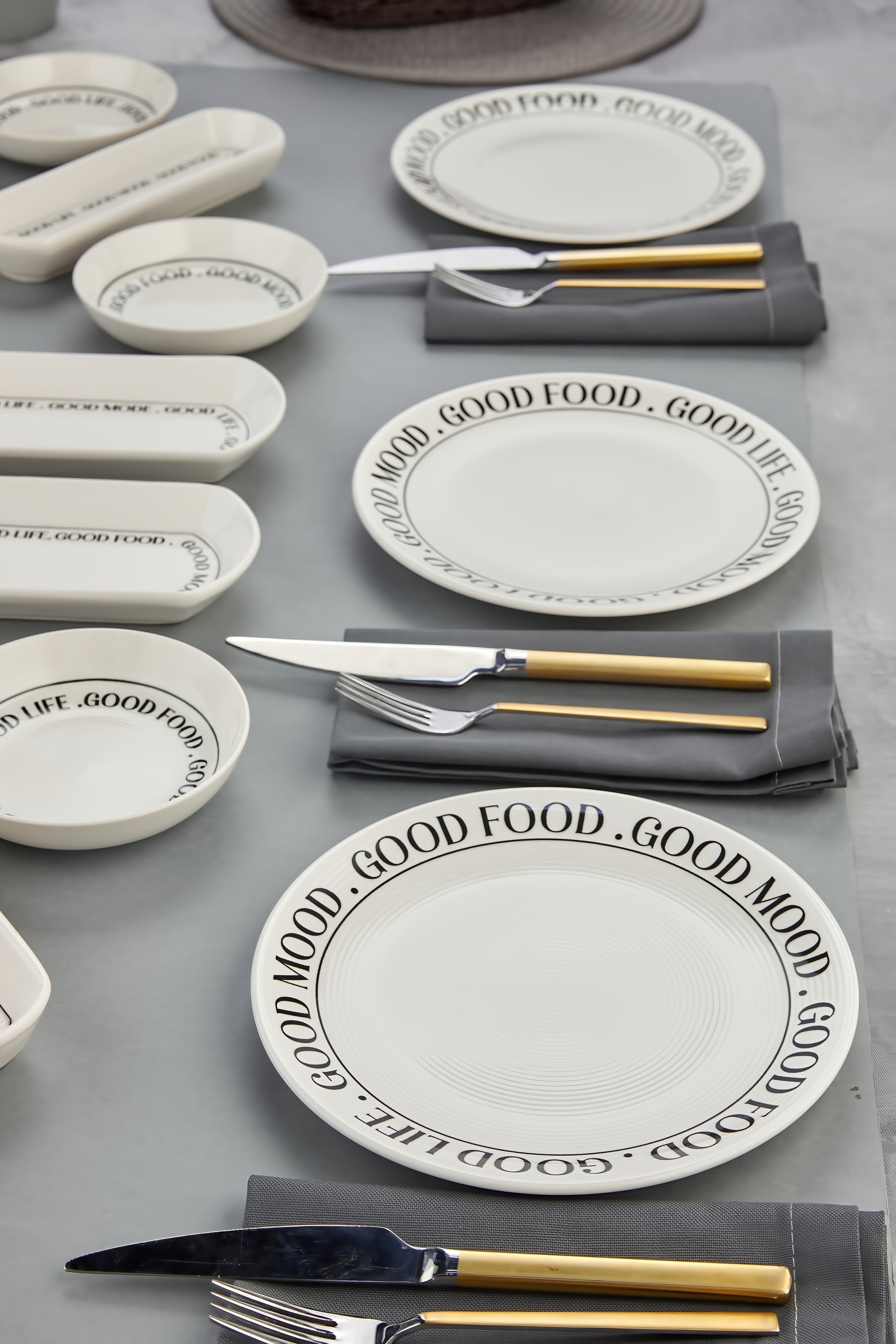 Good Mood, Good Food 14 Parça 6 Kişilik Kahvaltı Takımı – Enerjik ve Şık Sofralar İçin