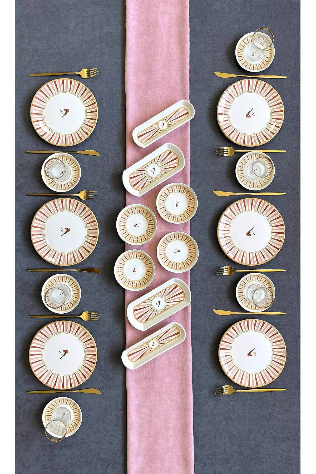 Sevda Kuşu Kırmızı Kuş Desenli 20 Parça 6 Kişilik Kahvaltı Takımı – Zarif Tasarım ve Şık Sunumun Buluşması