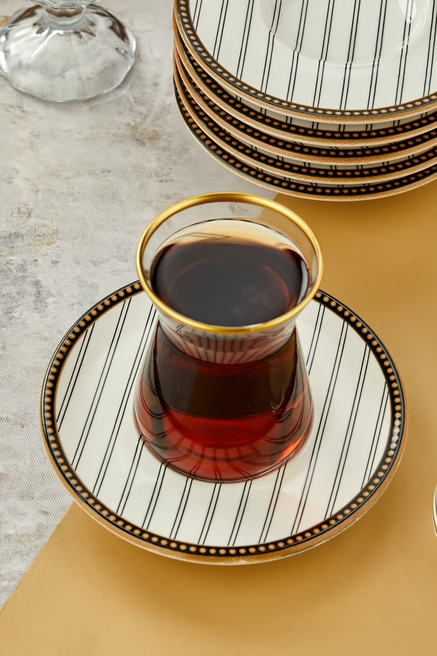 Gold Dekorlu 12 Parça 6 Kişilik Çay Bardağı ve Tabağı, Çay Takımı, Çay Seti