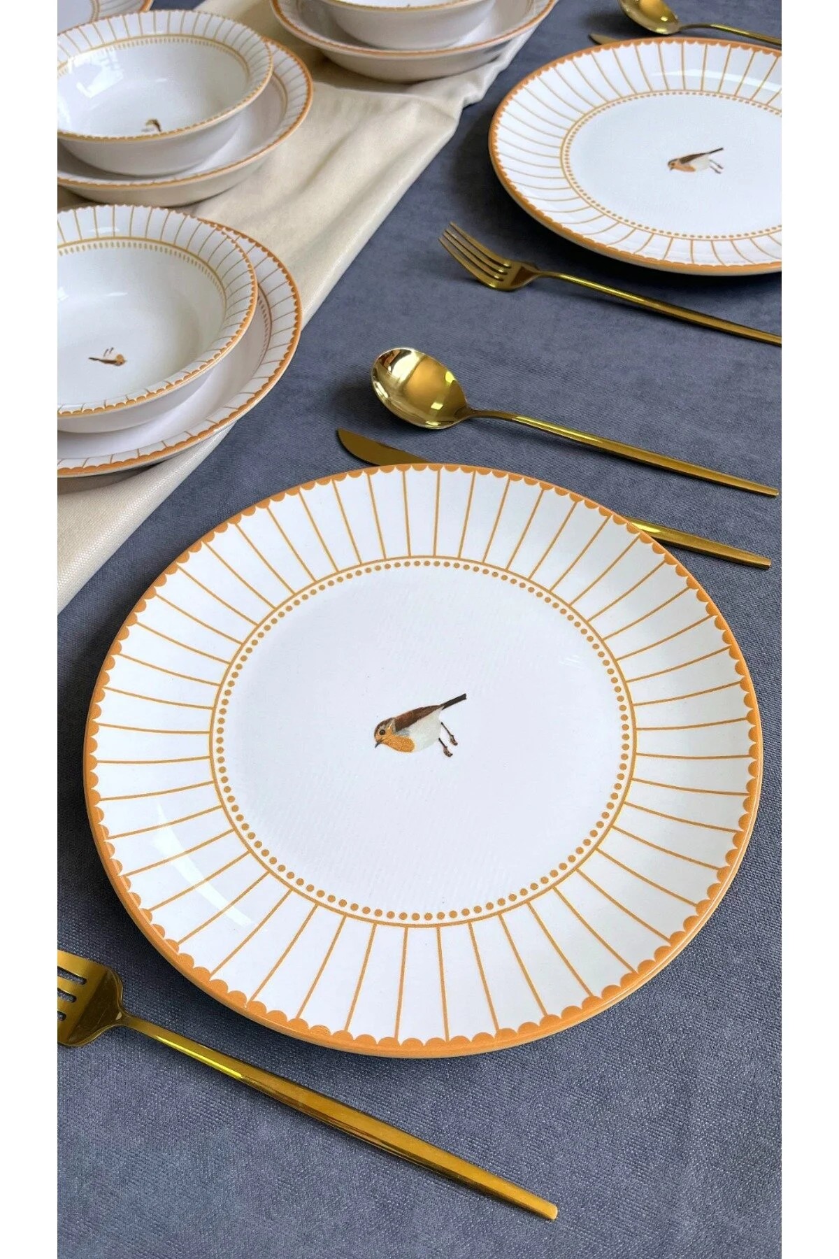 Birds 18 Parça 6 Kişilik Yemek Takımı – Kuş Desenli Zarif ve Modern Sofra Tasarımı
