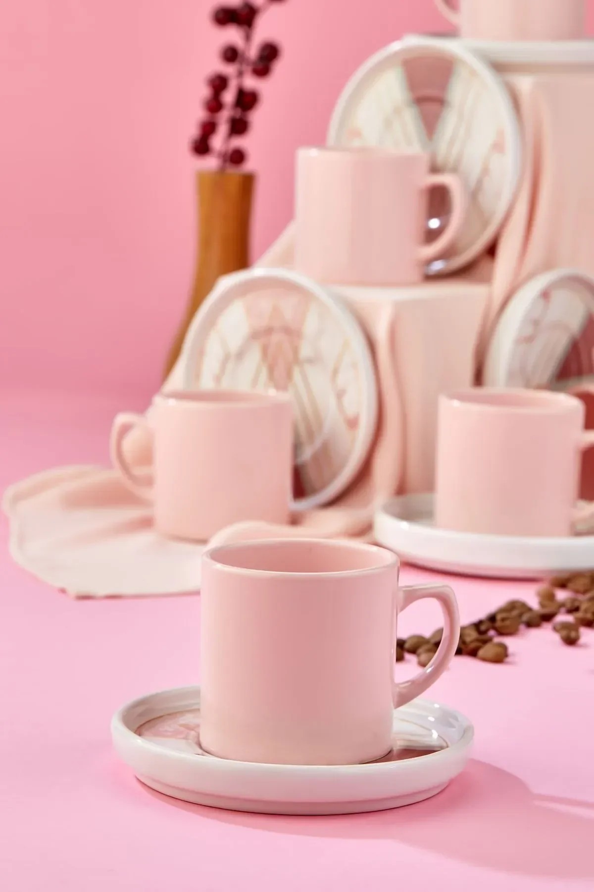 Mermer Desenli Pembe 12 Parça 6 Kişilik Kahve Fincan Takımı – Modern Zarafet ve Romantik Kahve Sunumlarının Vazgeçilmezi