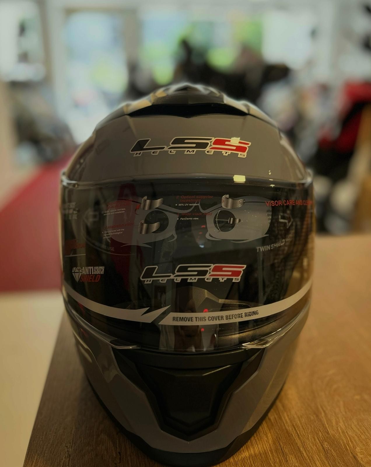 LS5 Çene Açılır Motosiklet Kaskı