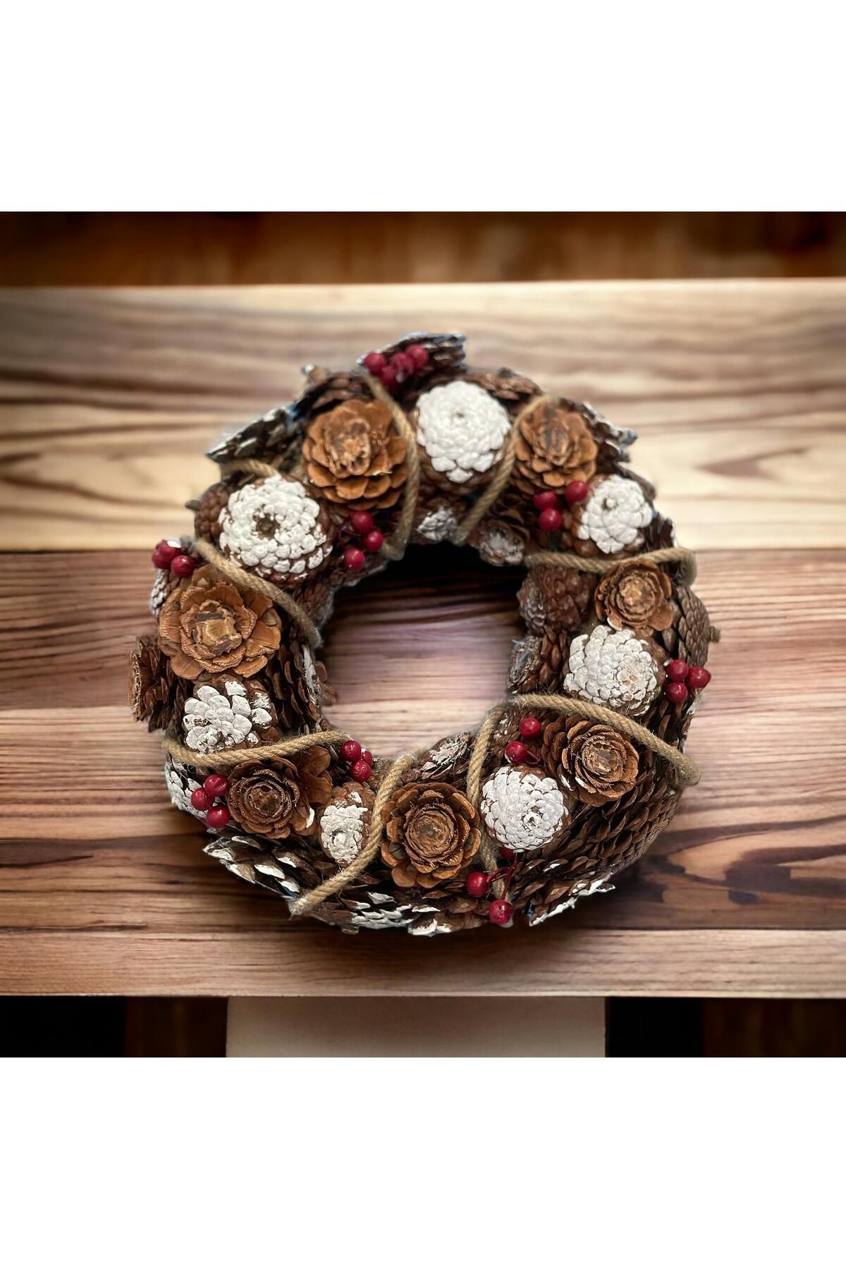 Yılbaşı Kapı Süsü Duvar Derkor Masaüstü - Doğal Kızılçam Çelenk 40cm - Pine cone rose