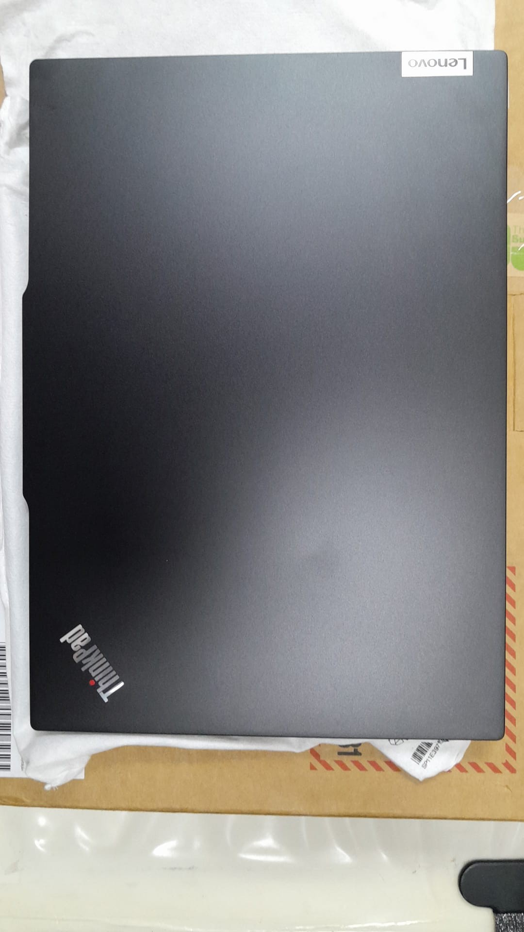 Lenovo Thinkpad E14 Gen 5 Amd Ryzen 5 7530U 16GB 512GB SSD 14" Fhd+ Freedos Taşınabilir Bilgisayar 21JR0009TX(Kargo Hasarlı)