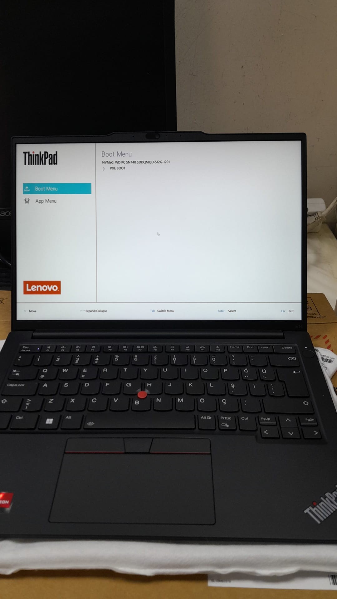 Lenovo Thinkpad E14 Gen 5 Amd Ryzen 5 7530U 16GB 512GB SSD 14" Fhd+ Freedos Taşınabilir Bilgisayar 21JR0009TX(Kargo Hasarlı)