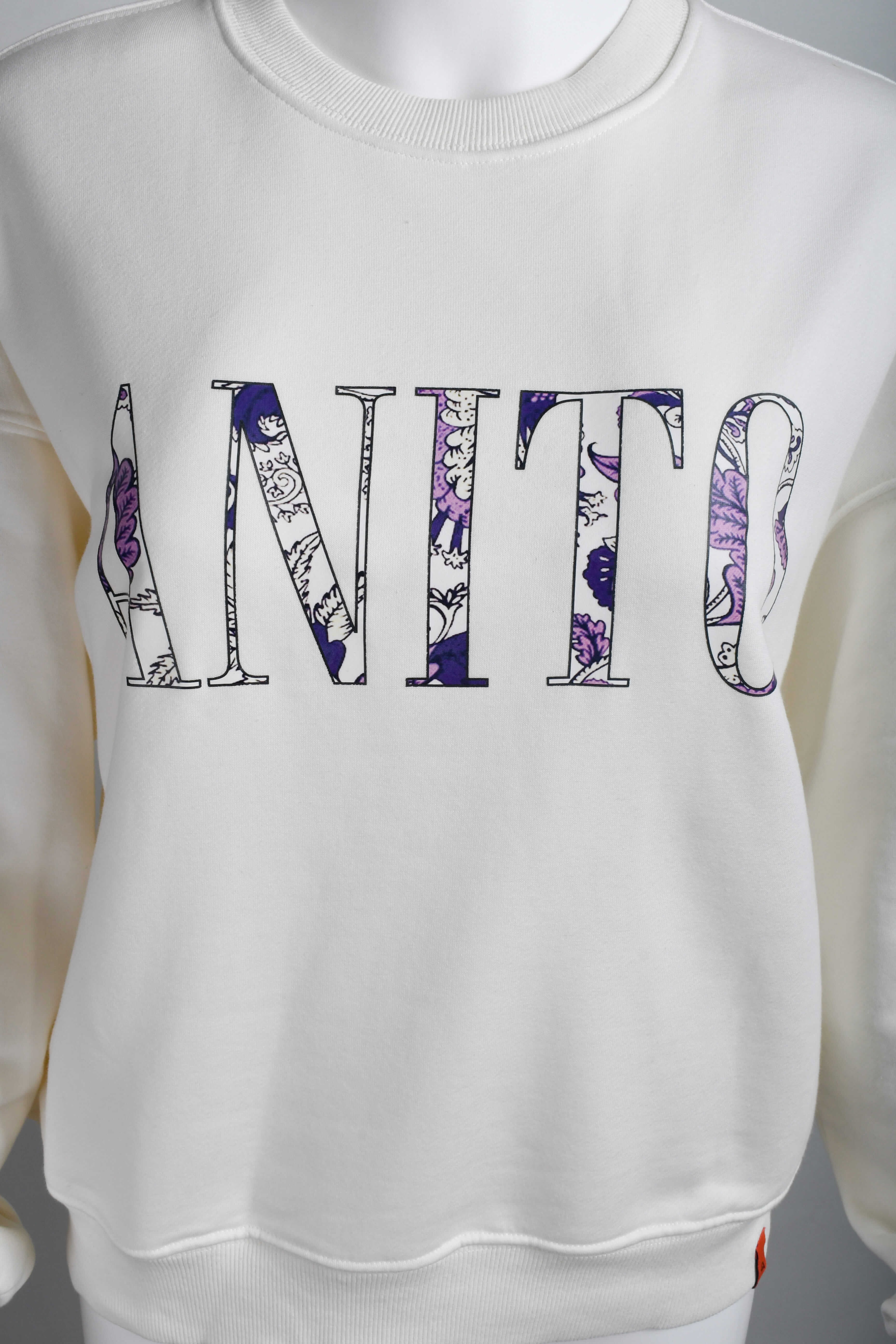 RM-009 Woman Cream Sweatshirt 
