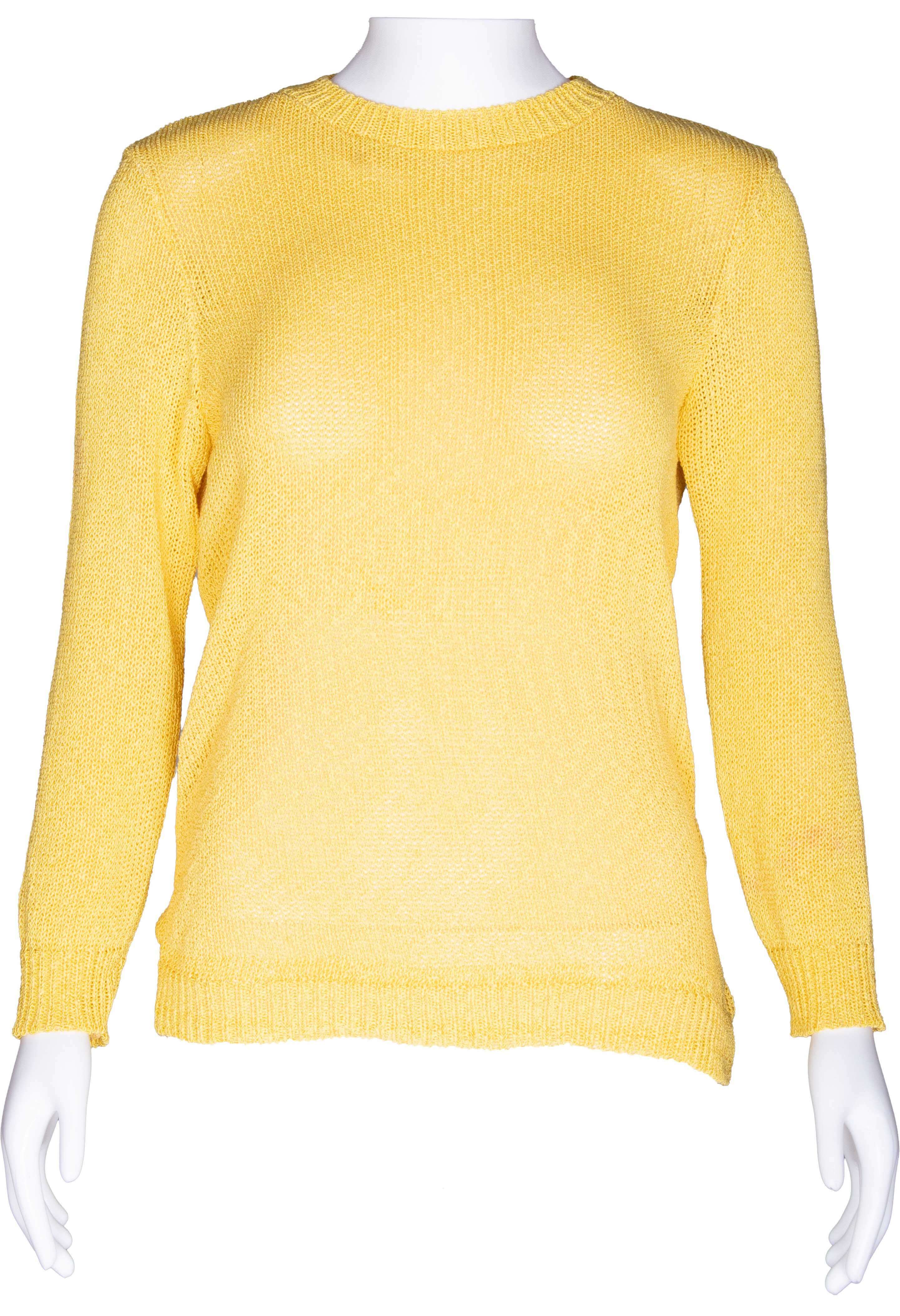 RM-056 Woman Yellow Sweater