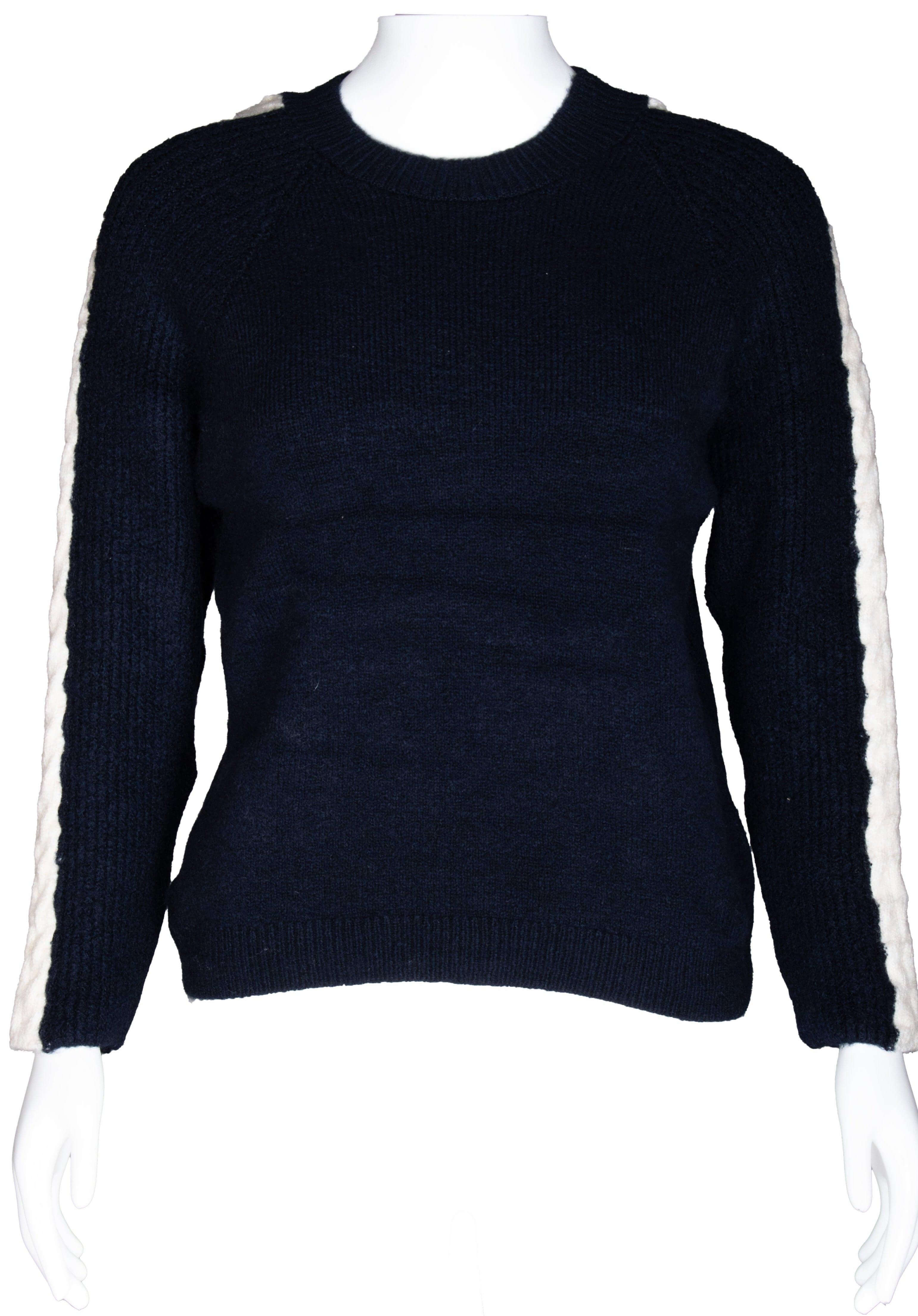 RM-053 Woman Navy Sweater with White Line Details