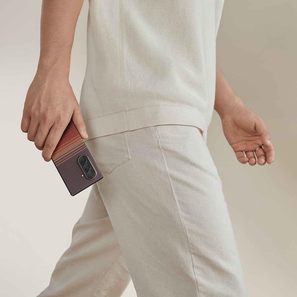 Galaxy Z Fold 7 Kılıf M-safe Şarj Özellikli Aramid Fiber Pitaka Tactile Woven Sunset-Moonrise Serisi Kapak