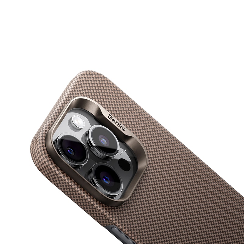 Apple iPhone 16 Pro Max Kılıf M-safe Şarj Özellikli Benks Ultra Lightweight ArmorTint ArmorAir Kevlar Kapak