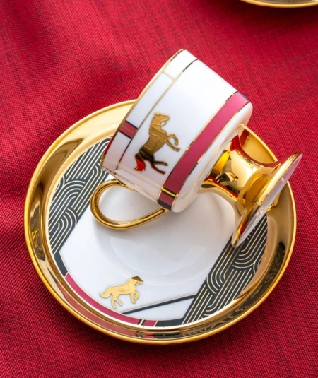 6 KİŞİLİK PORSELEN FİNCAN TAKIMI