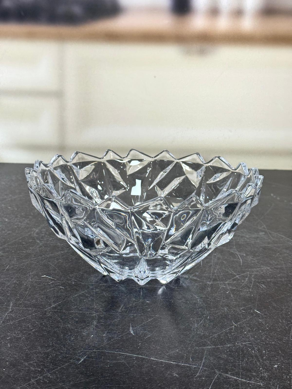 Cam Kristal Kase 24 Cm