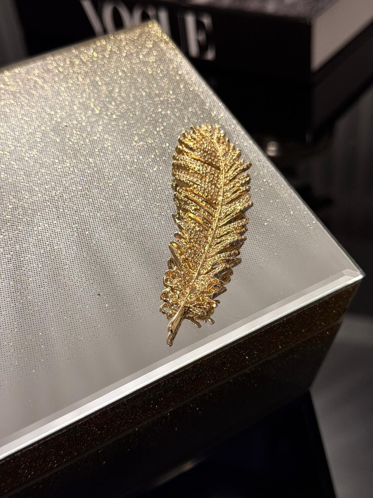 AROW Aynalı Dekoratif Çok Amaçlı Kutu Tüy Detaylı 21/13 cm