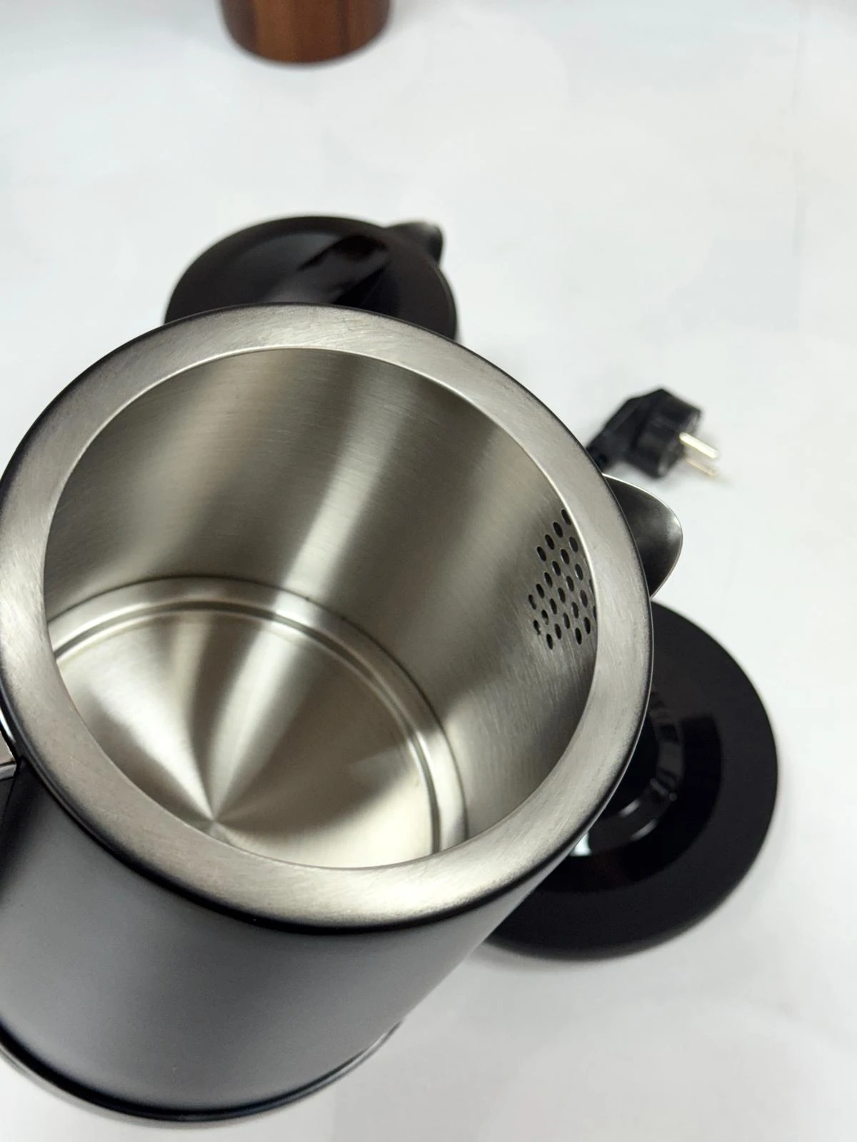 Force Elektrikli Çelik Çaycı Siyah