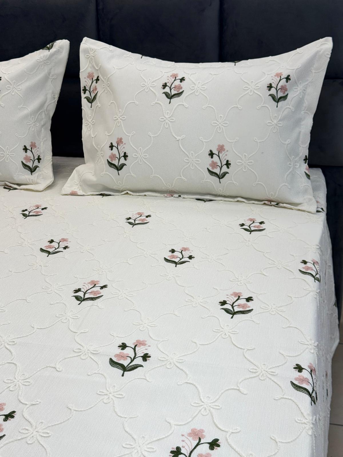 GARDEN ÇİFT KİŞİLİK NAKIŞLI PİKE TAKIMI 260/260 CM