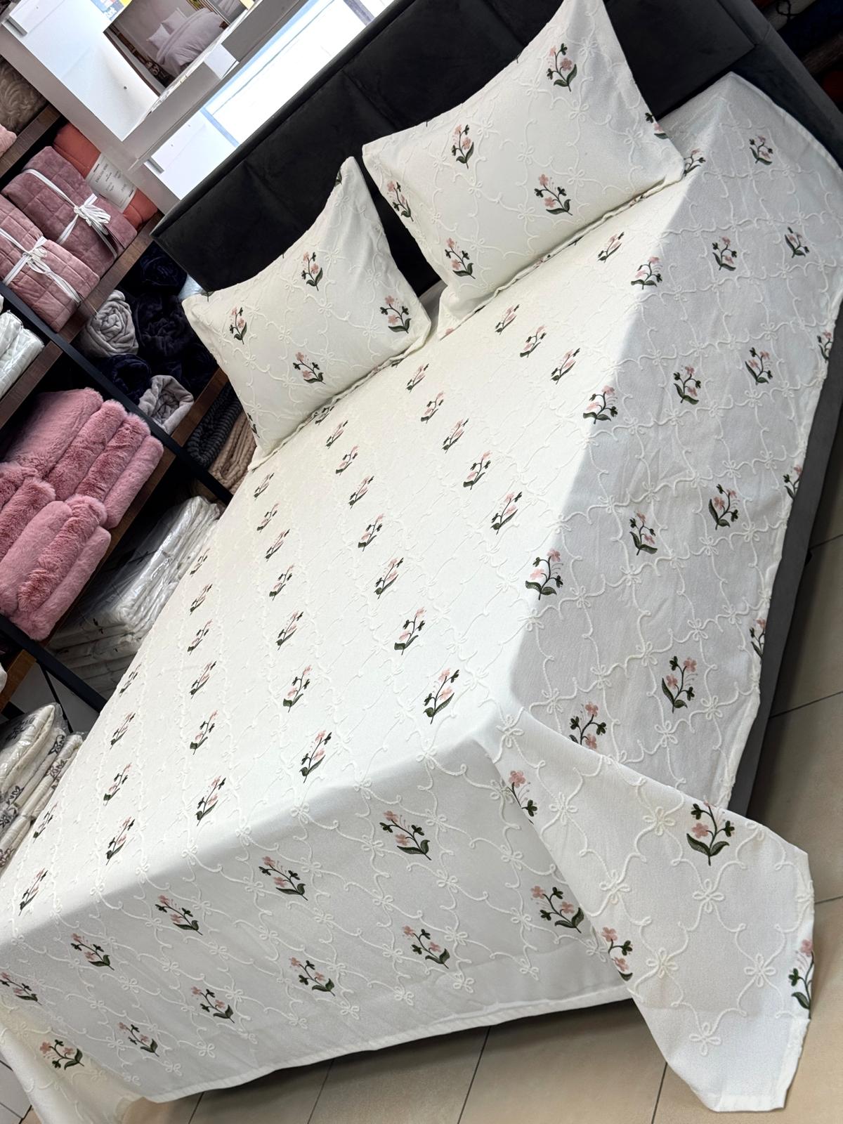 GARDEN ÇİFT KİŞİLİK NAKIŞLI PİKE TAKIMI 260/260 CM