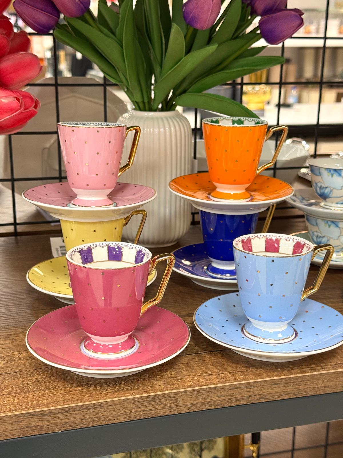 PUANTİYELİ PORSELEN FİNCAN TAKIMI 6 KİŞİLİK