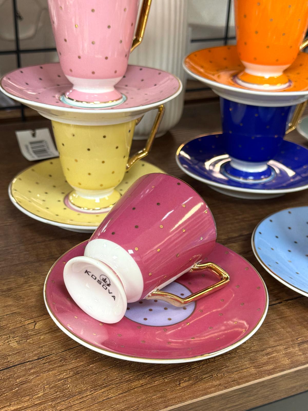 PUANTİYELİ PORSELEN FİNCAN TAKIMI 6 KİŞİLİK