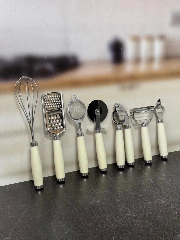 AROW Praxis 7 Li Silikon Saplı Mutfak Seti