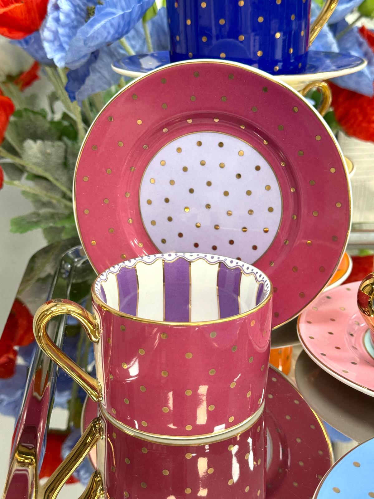 Puantiyeli Porselen Çay Fincan Takımı 200 cc