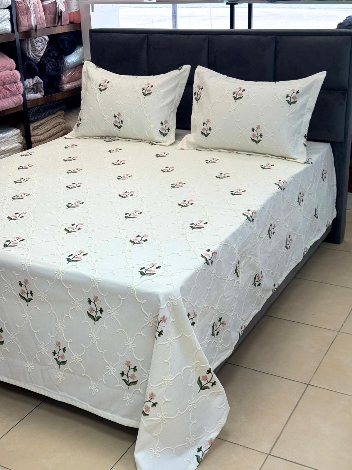 GARDEN ÇİFT KİŞİLİK NAKIŞLI PİKE TAKIMI 260/260 CM