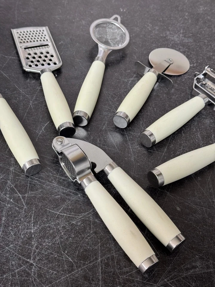 AROW Praxis 7 Li Silikon Saplı Mutfak Seti