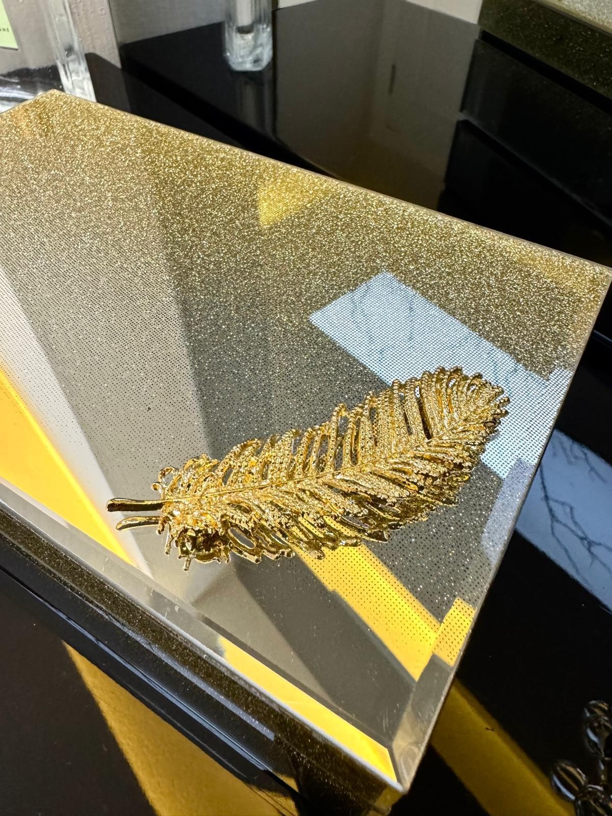 AROW Aynalı Dekoratif Çok Amaçlı Kutu Tüy Detaylı 21/13 cm