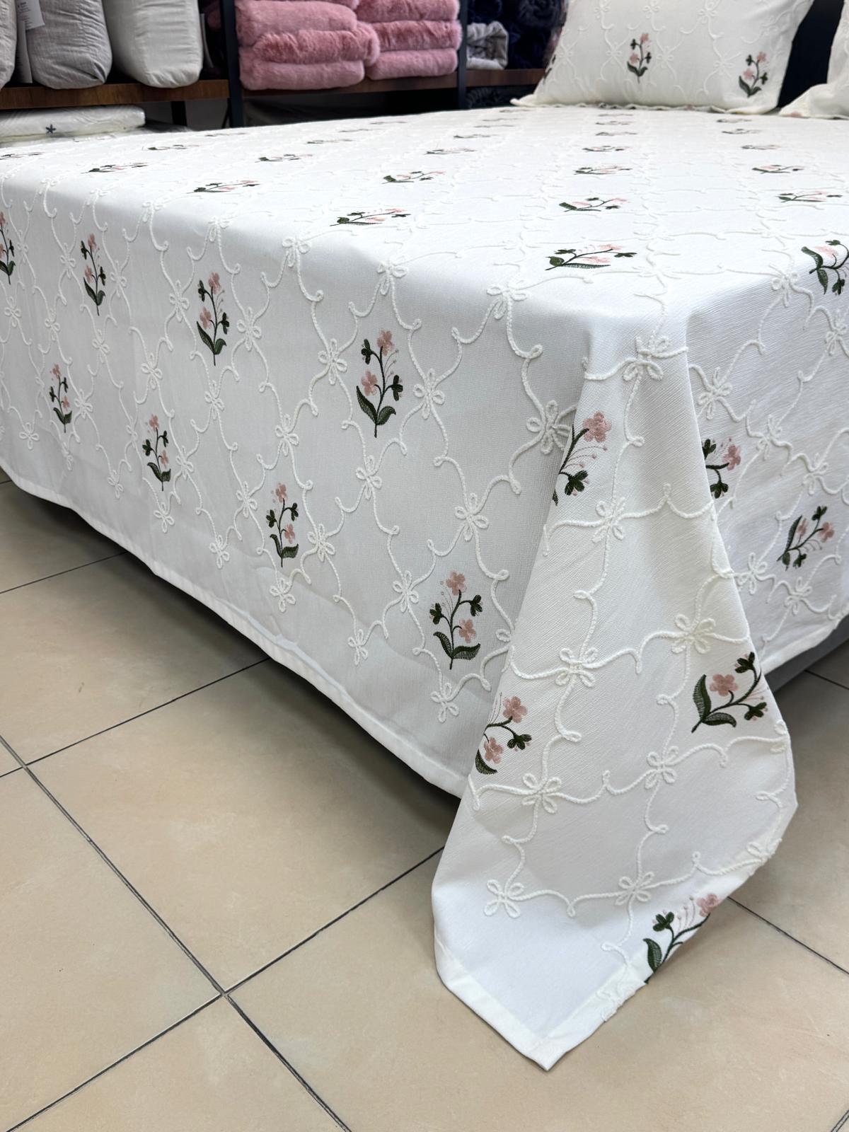 GARDEN ÇİFT KİŞİLİK NAKIŞLI PİKE TAKIMI 260/260 CM