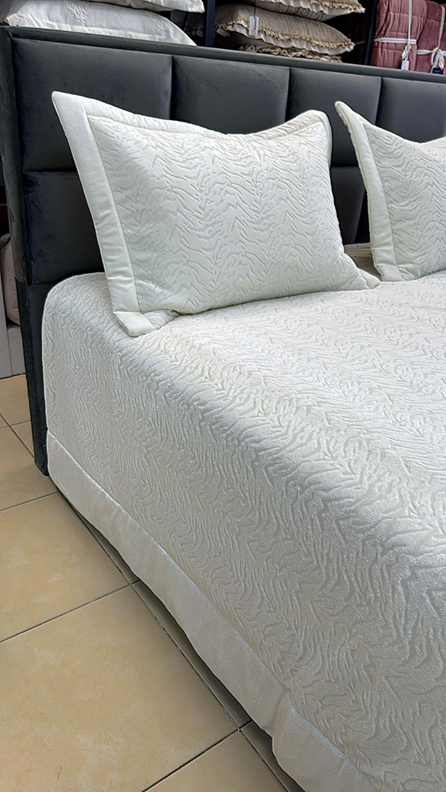 ZEBRA ÇİFT KİŞİLİK YATAK ÖRTÜSÜ TAKIMI 260/270 CM