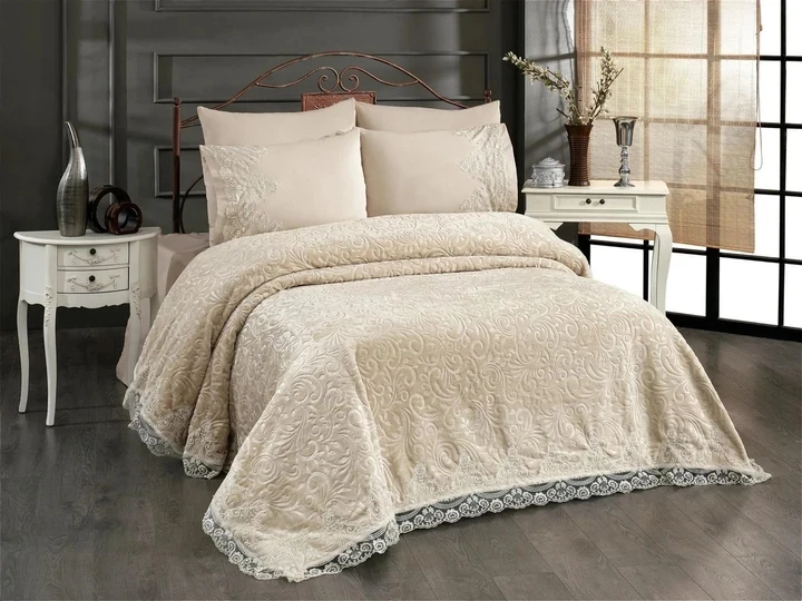 Berry Concept 6 Parça Kadife Battaniye Seti Çift Kişilik