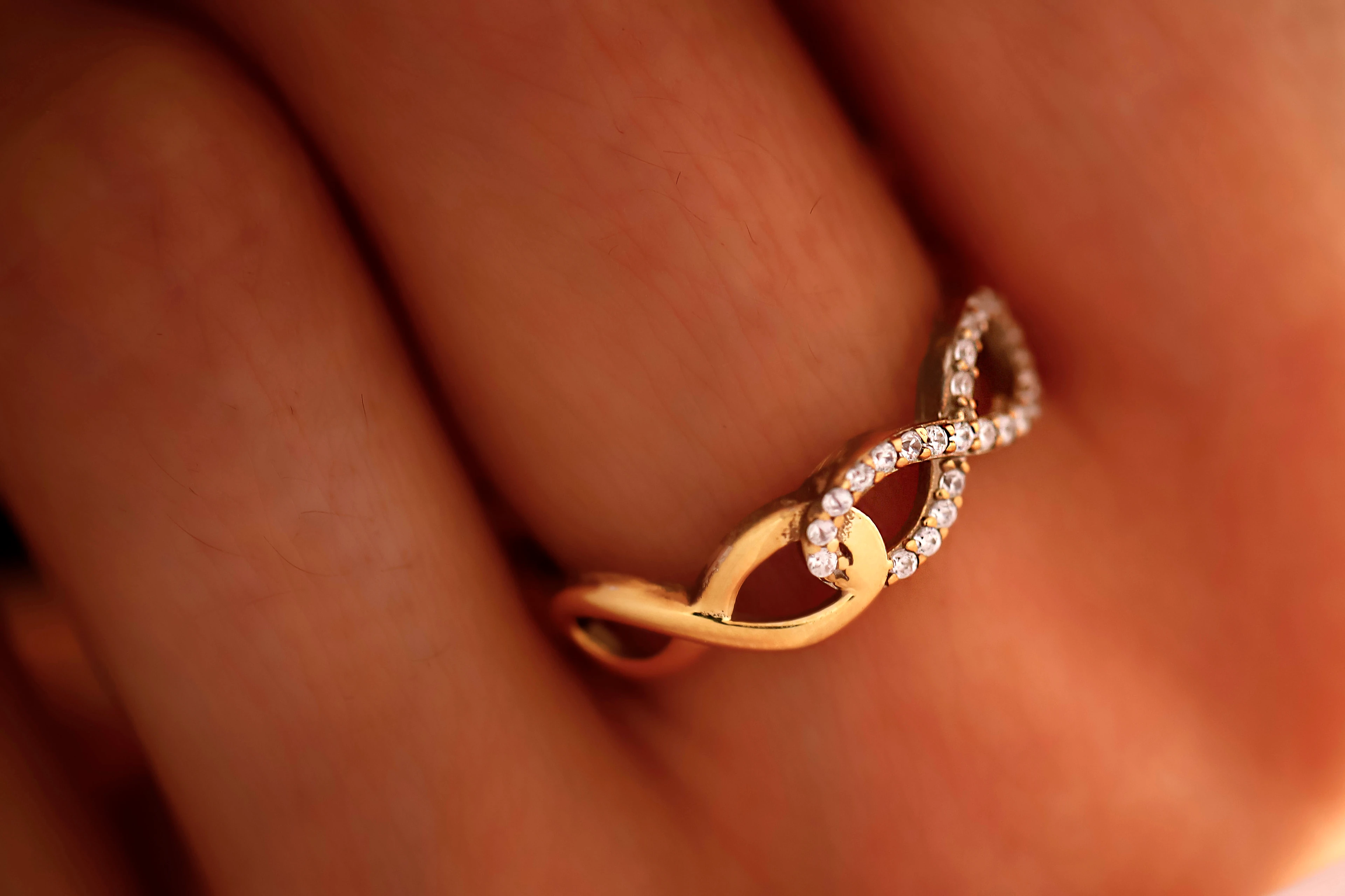 Sade Sonsuzluk Yüzük