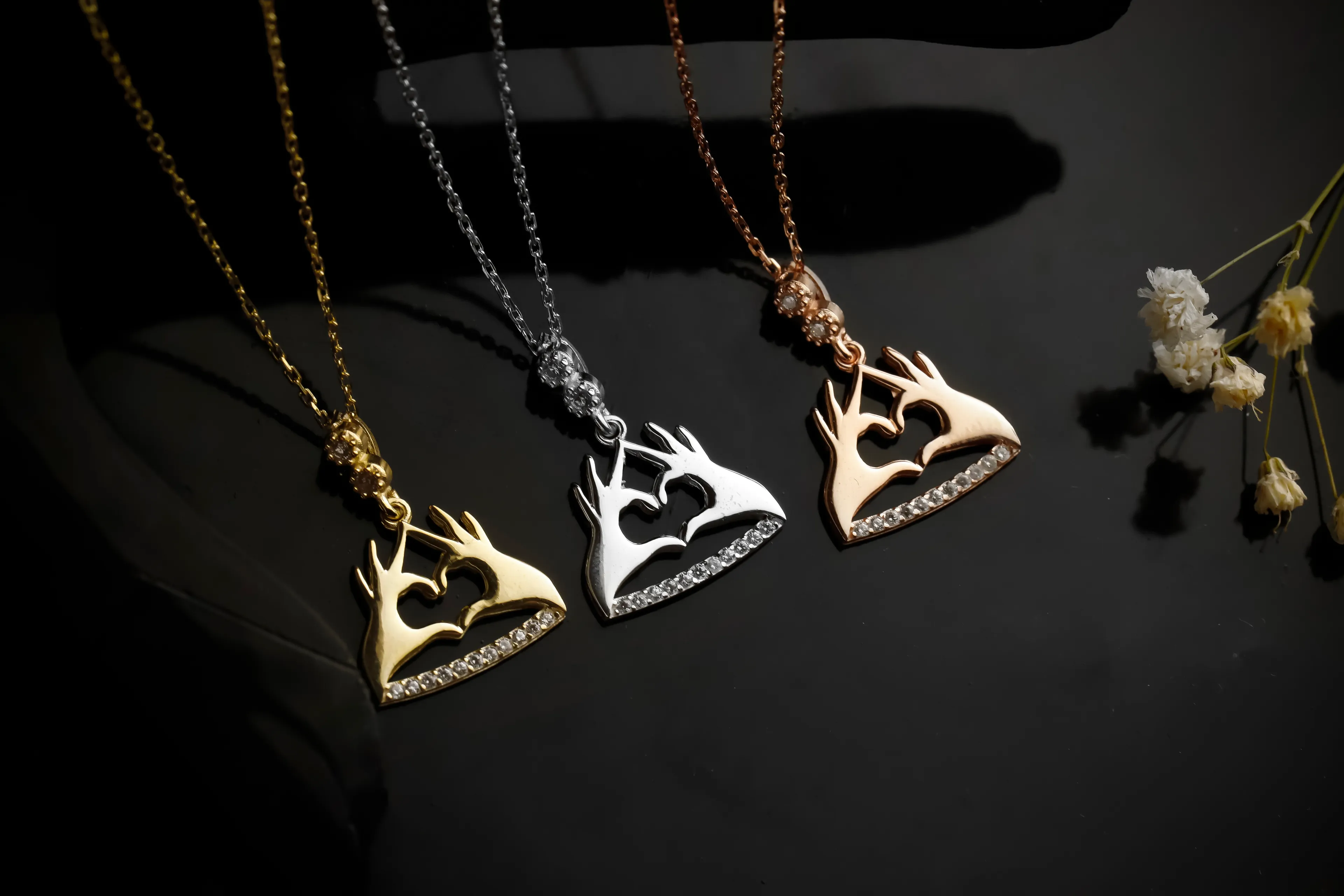 Aşkın Simgesi Kolye