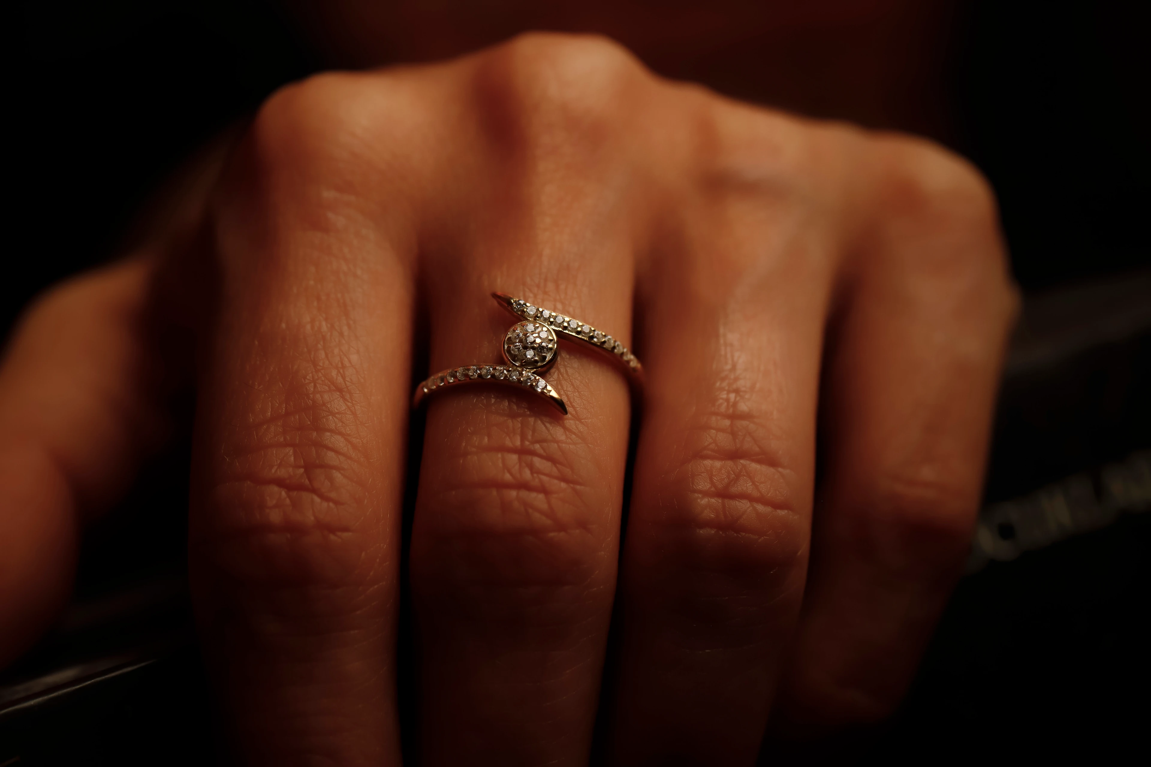 Işığın Dansı Yüzük