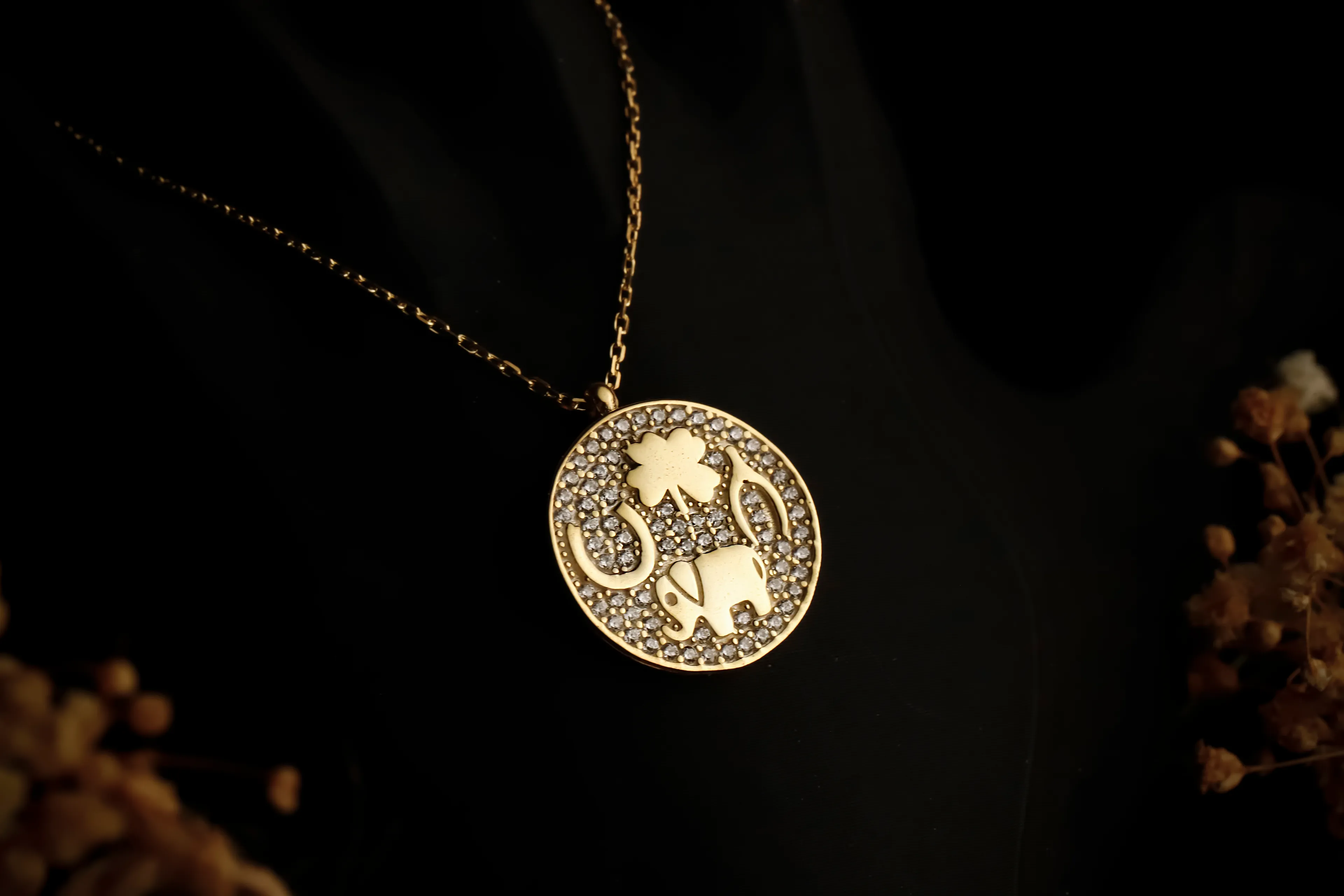 Uğur Tılsımı Kolye