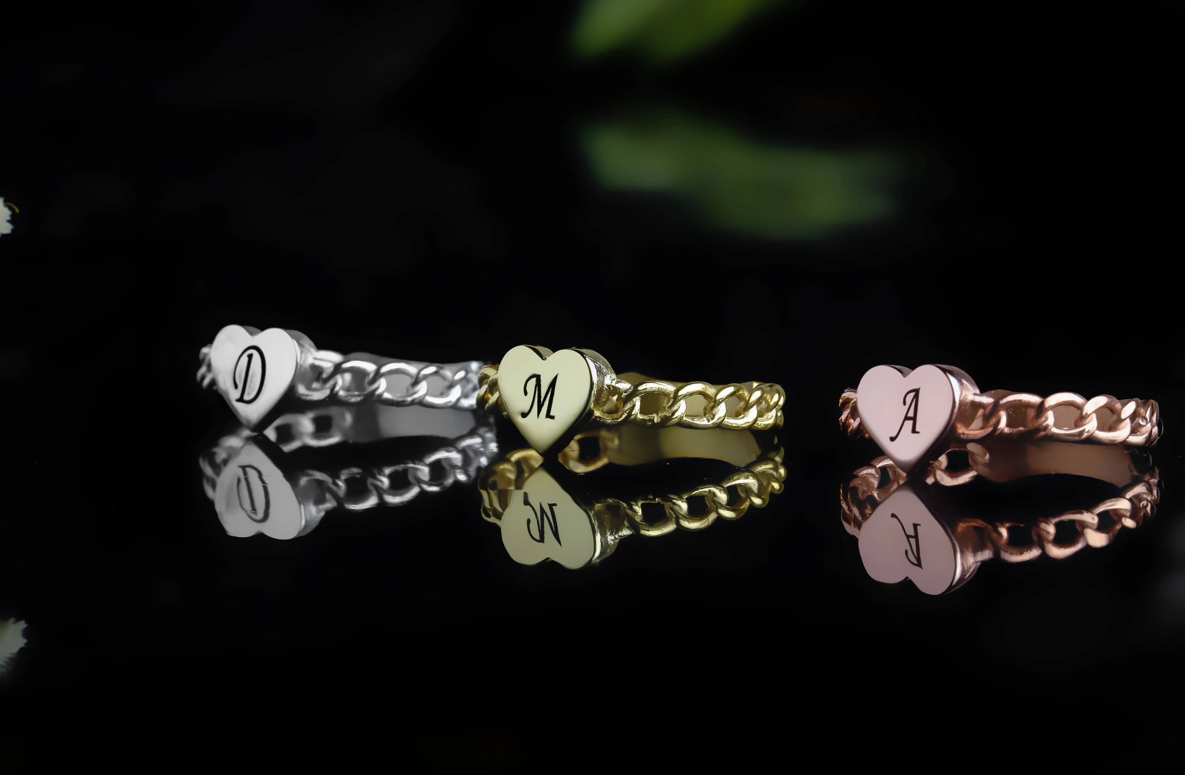 Aşkın İlk Harfi Yüzük