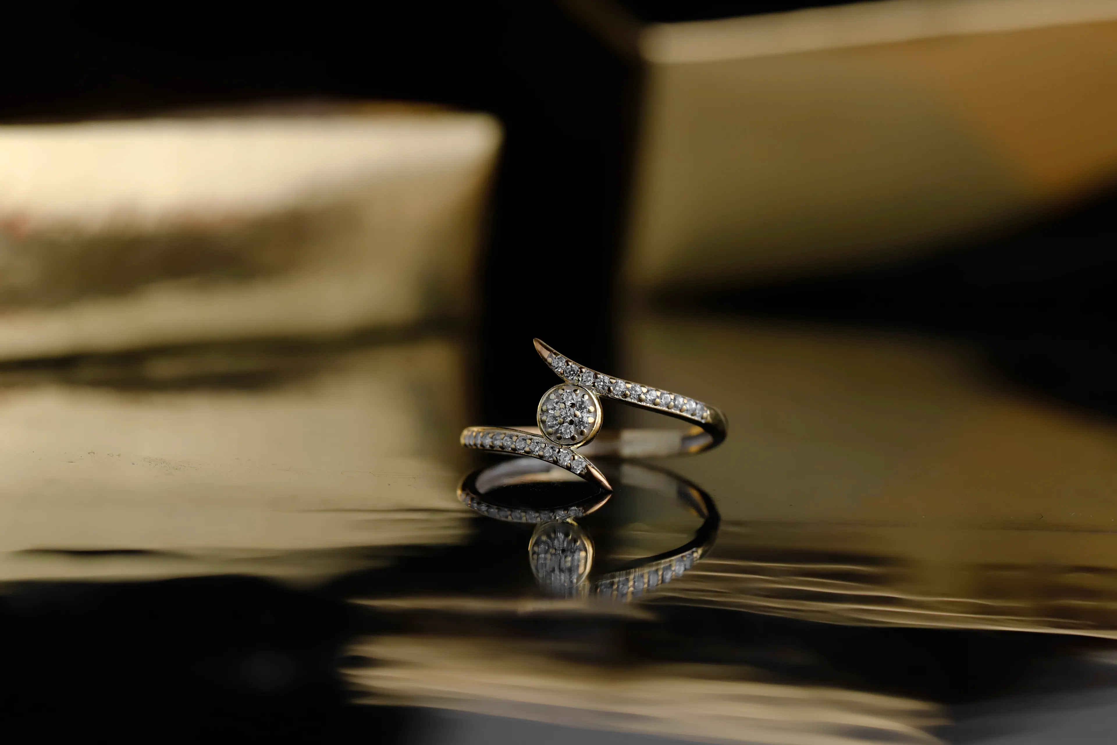 Işığın Dansı Yüzük