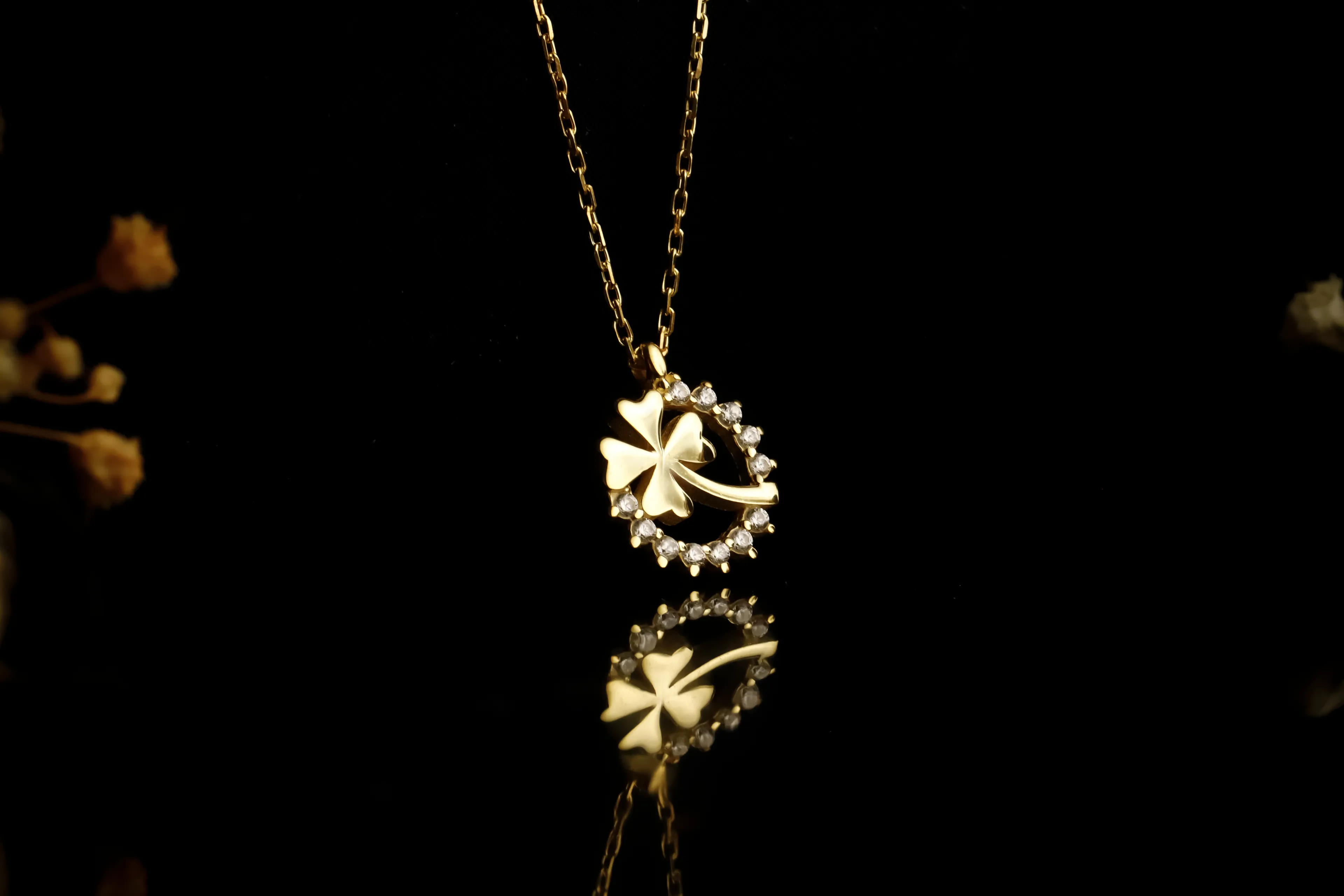 Şans Çemberi Kolye