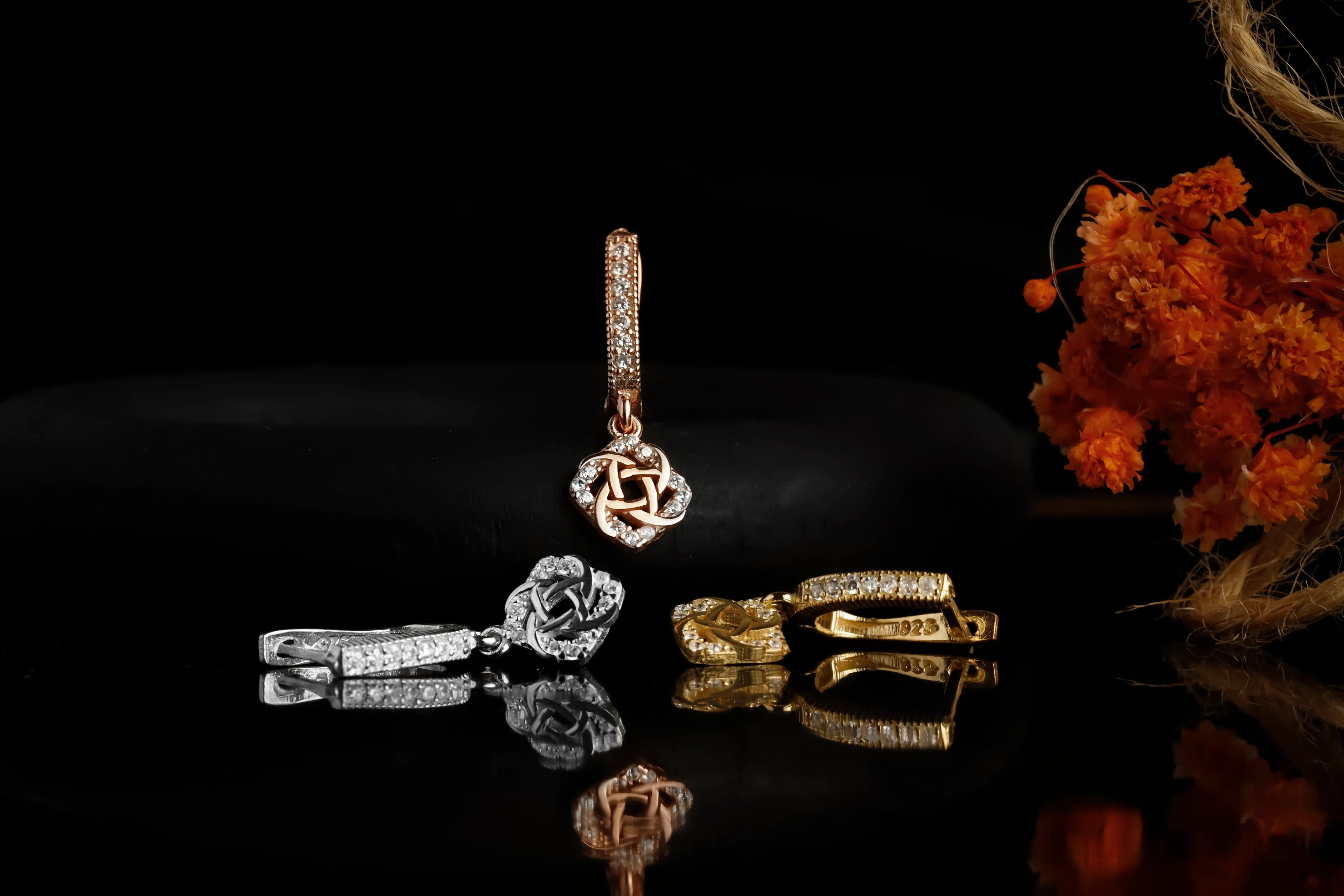 Zerafet Düğümü Küpe