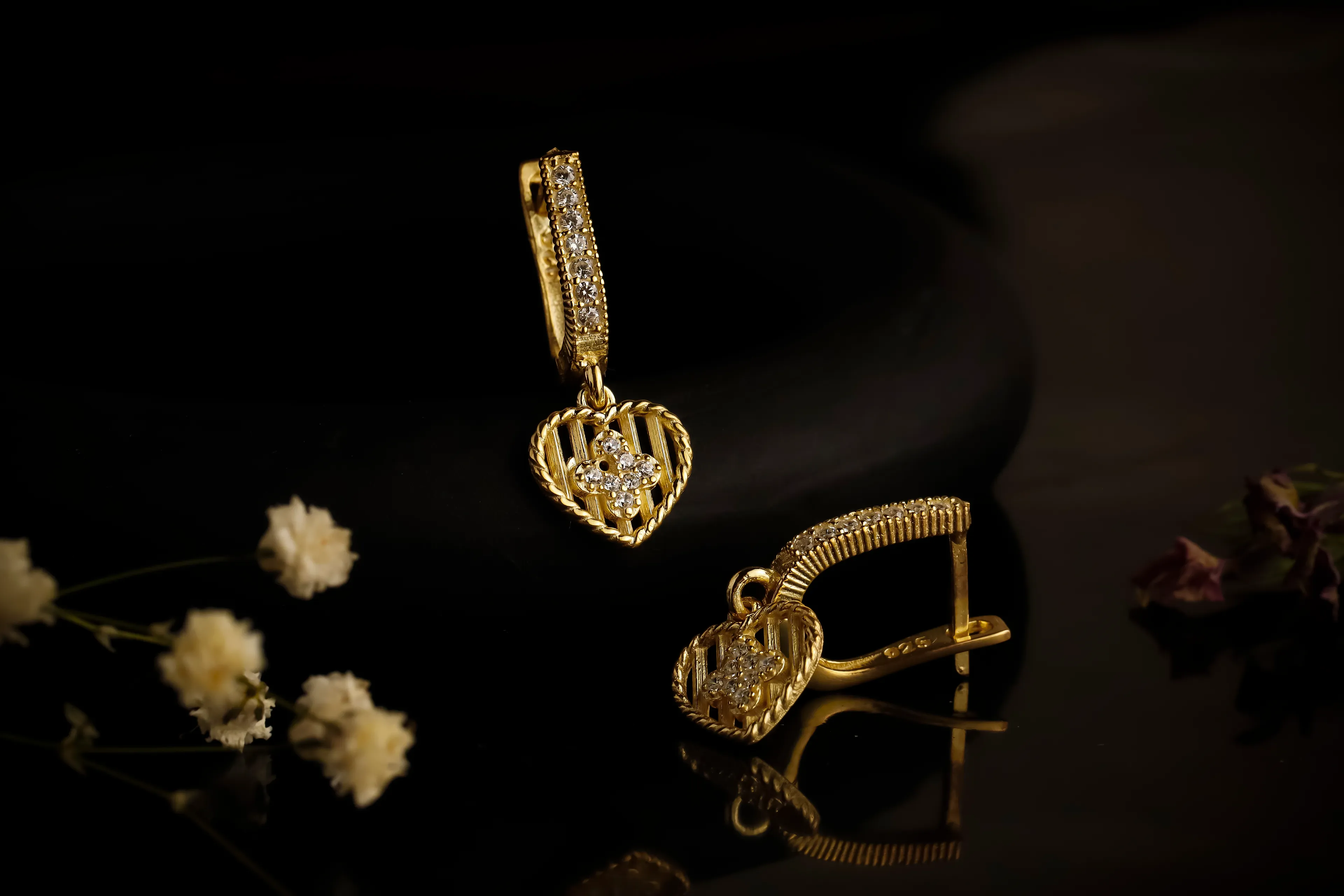 Gönül Penceresi Küpe