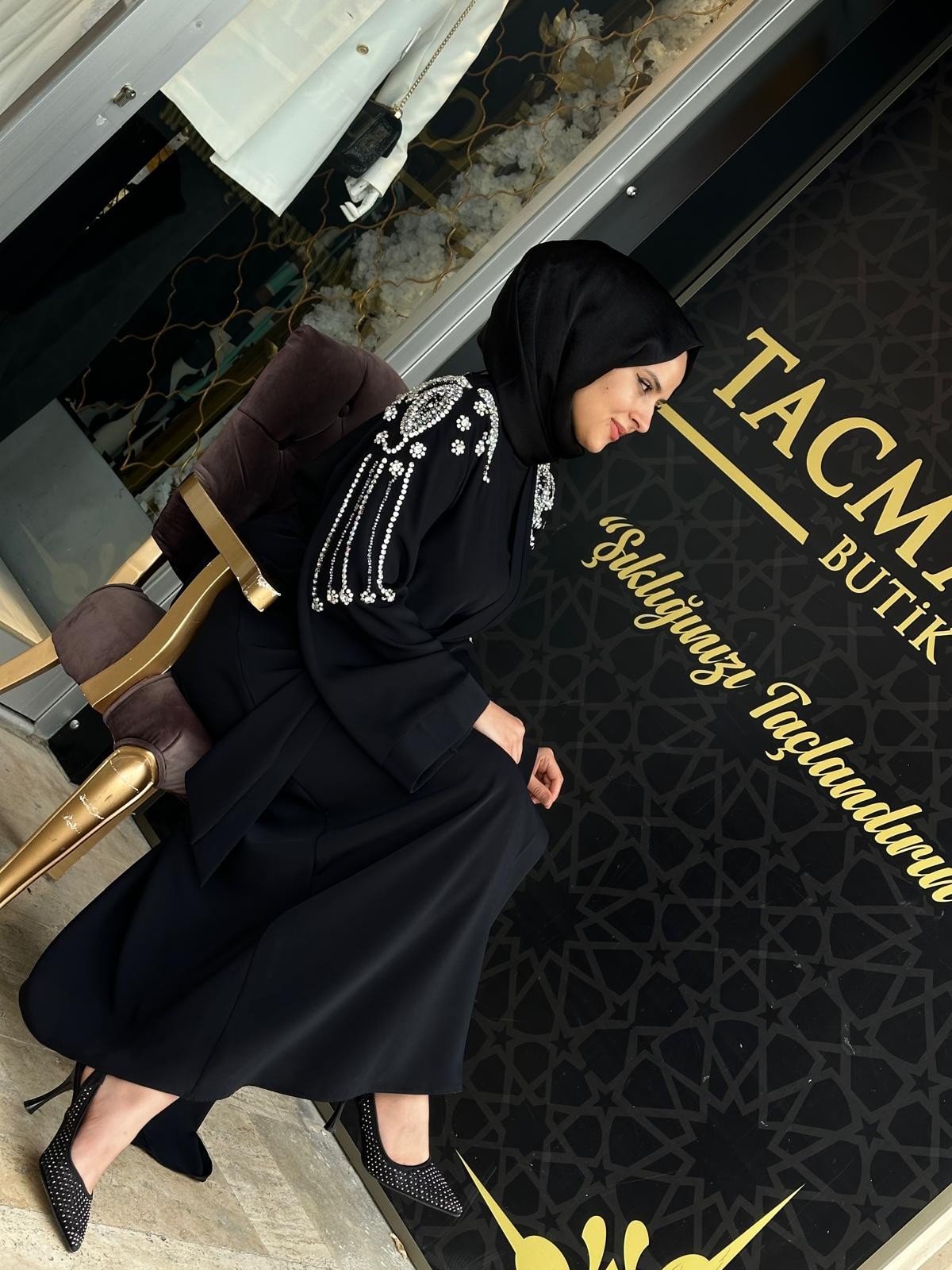 Kolları Elişi Taş İşlemeli Abaya-Tac 6136