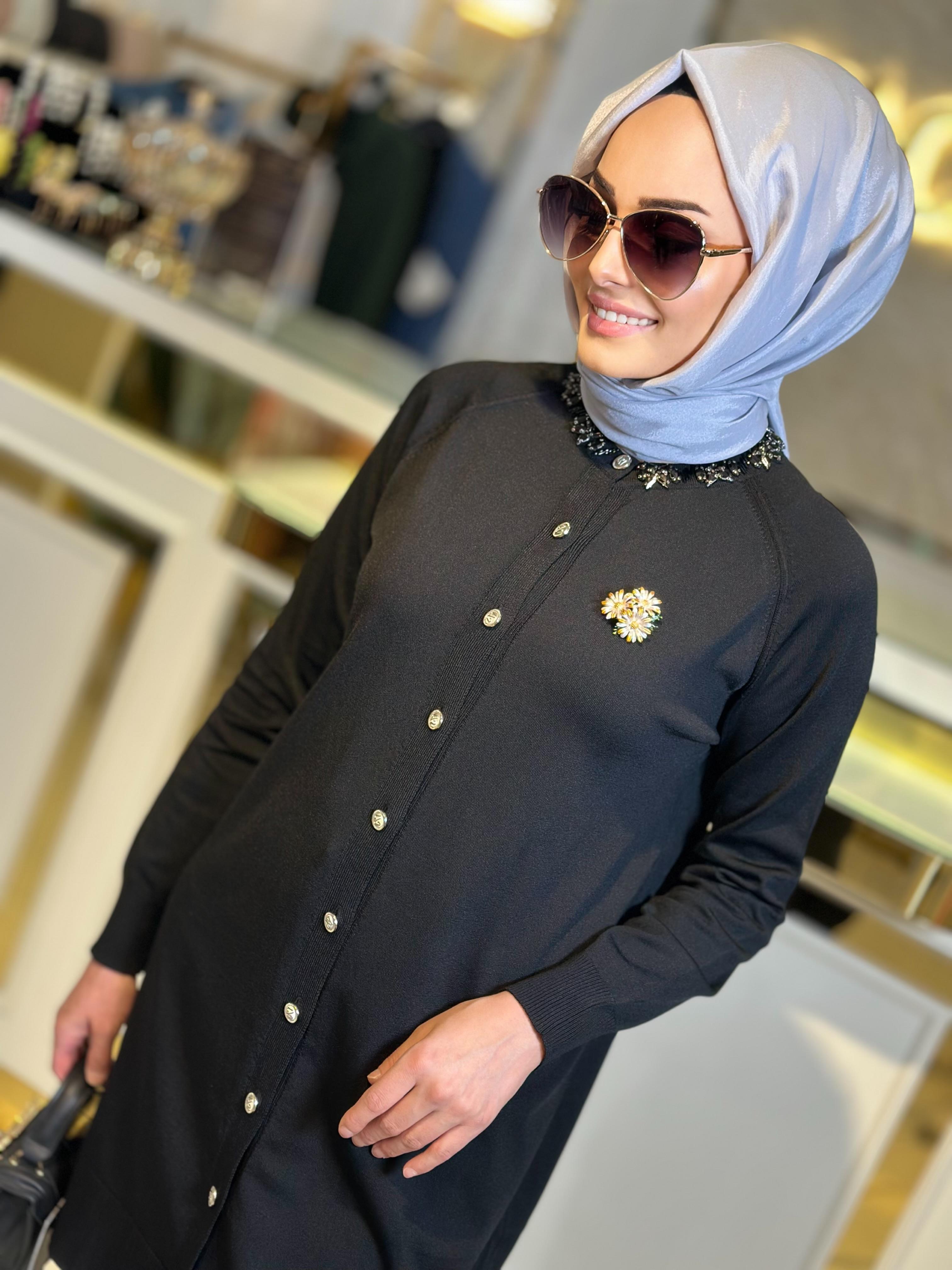 Nuss Taş Yakalı Hırka-Tac 300T