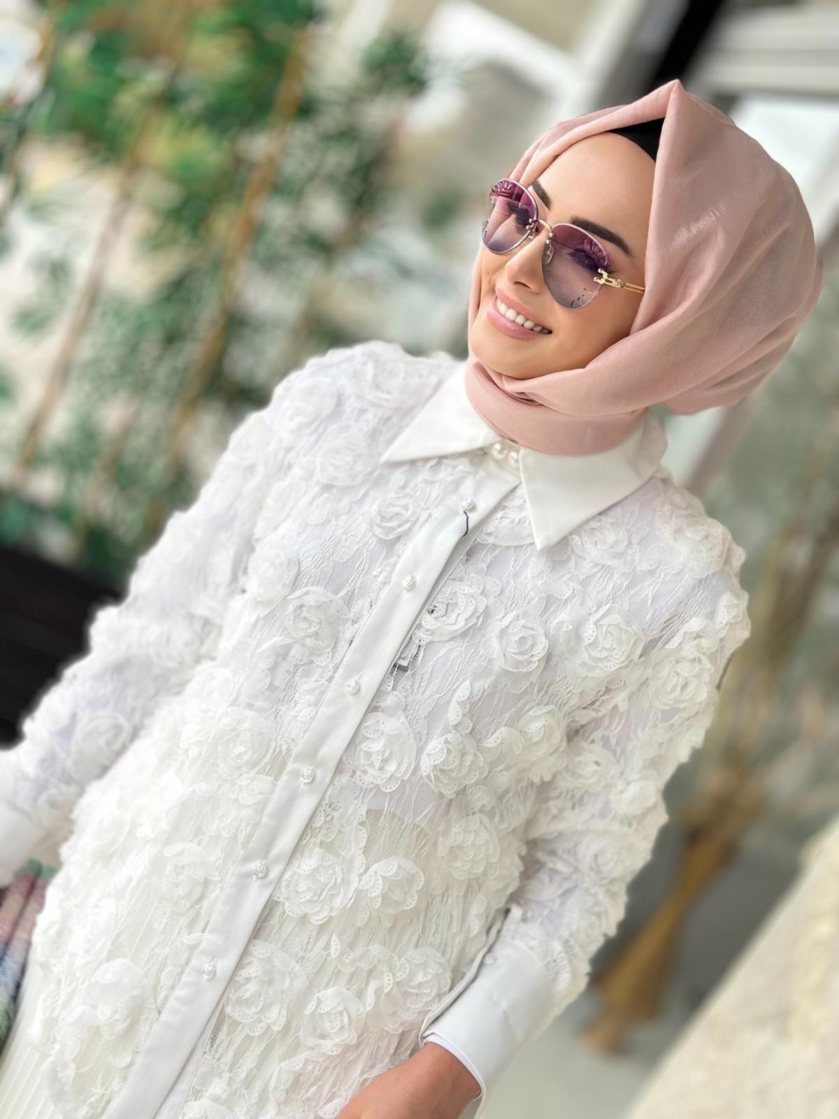 Gül Dantelli Gömlek-Tac 10013