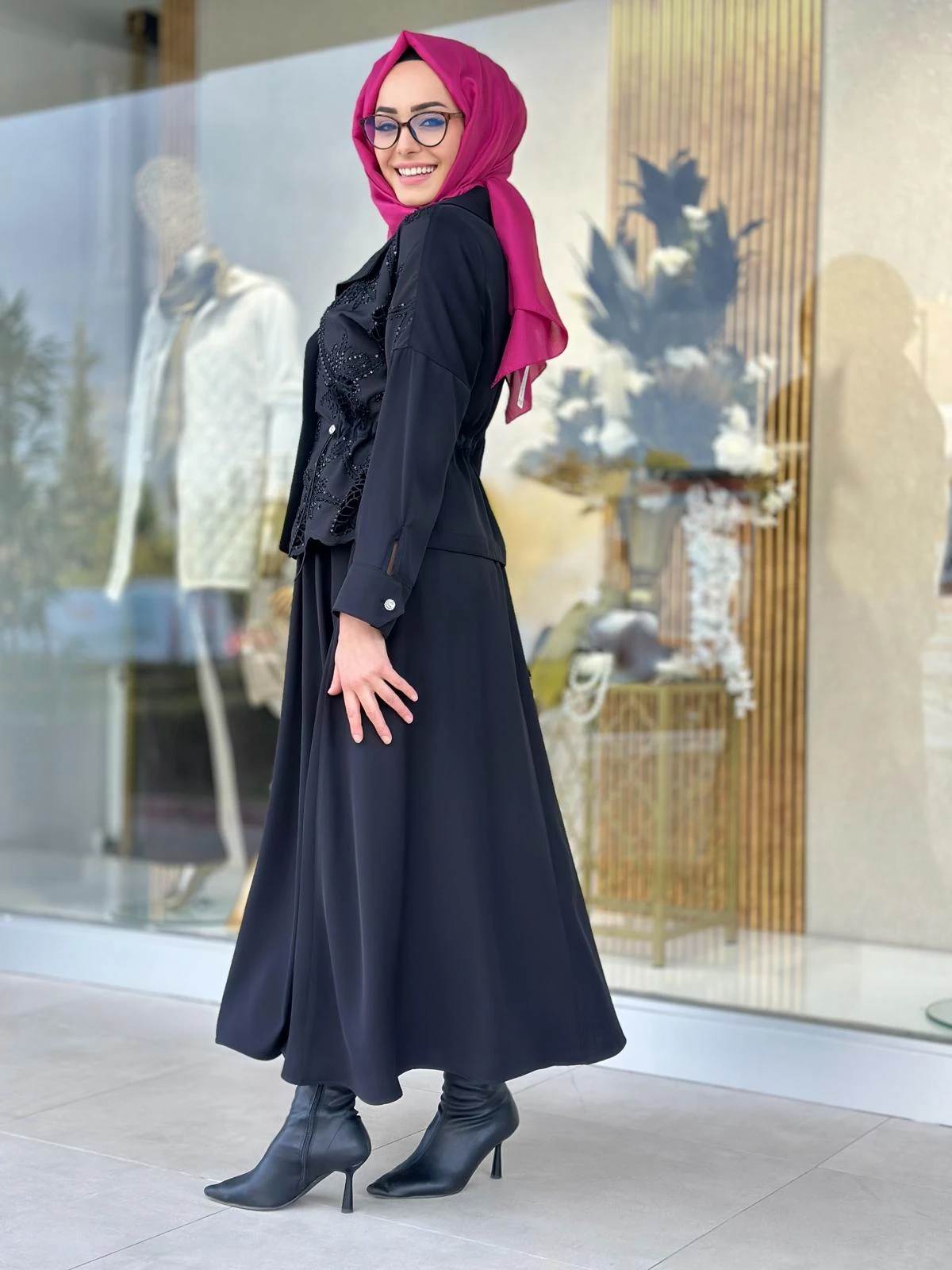 Dantelli Etekli Takım-Tac 1572