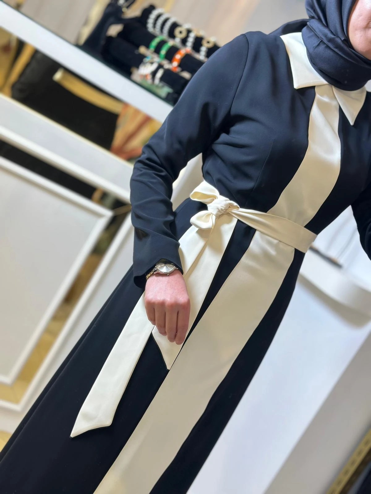 Fiyonklu Elbise-Tac 2047