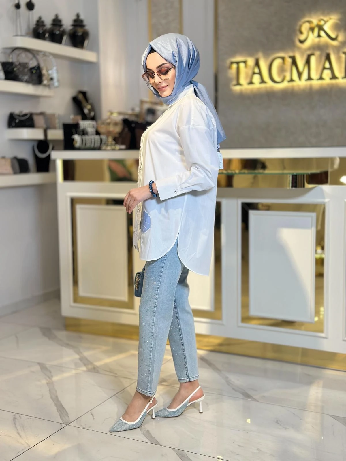 Nakışlı Taşlı Gömlek-Tac 8704