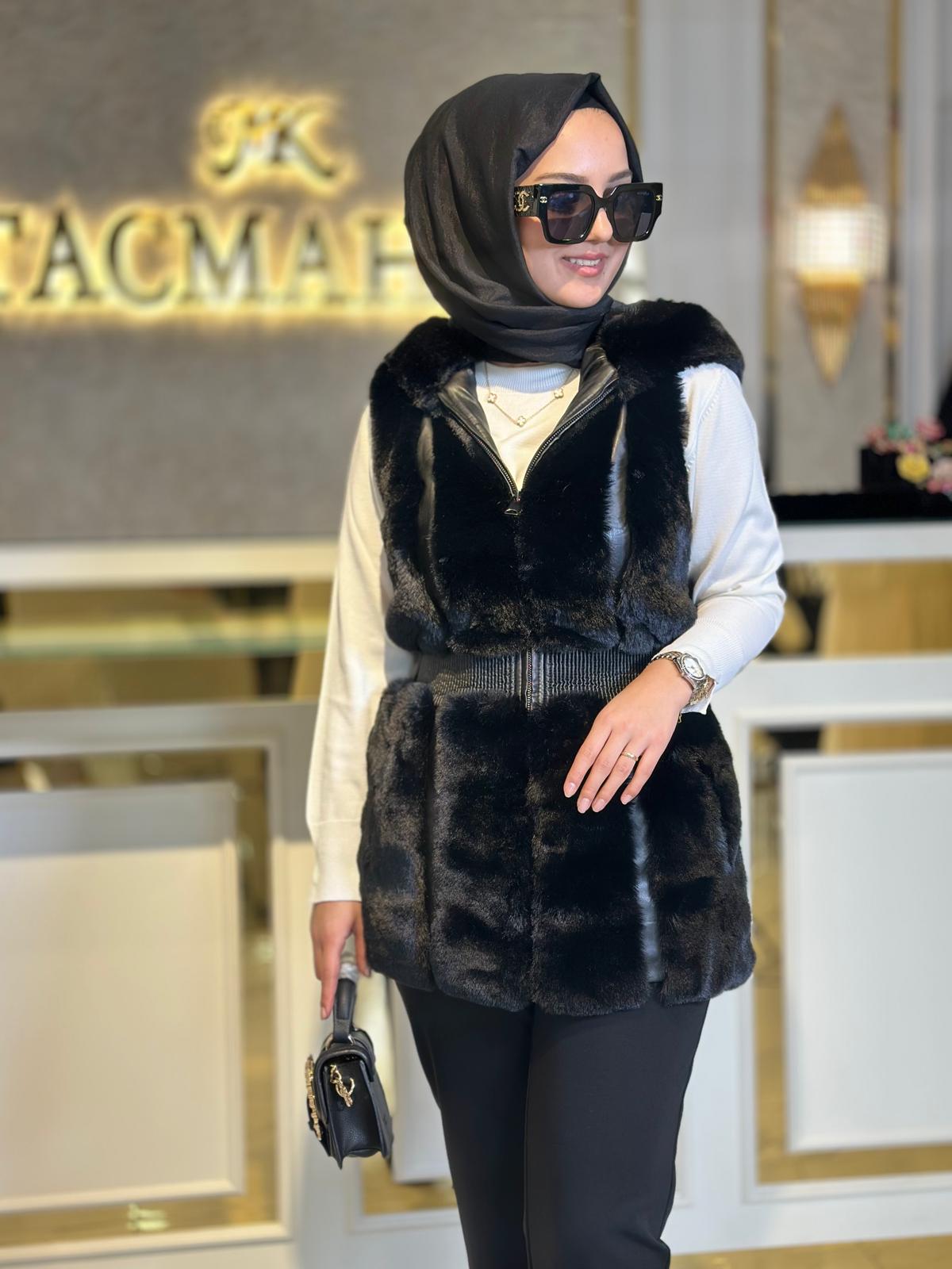 Brest Ribanalı Kürk Yelek-Tac 04591