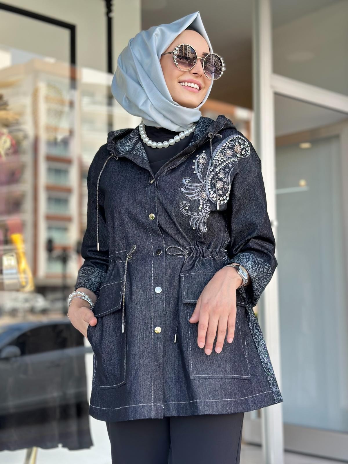 Omzu Nakışlı Kap-Tac 7935
