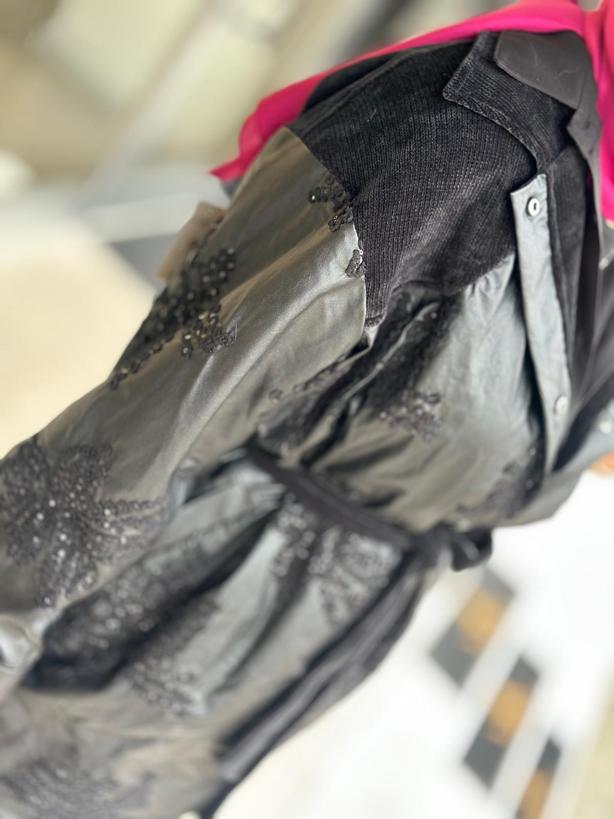 Nakışlı Deri Kap-Tac 7902